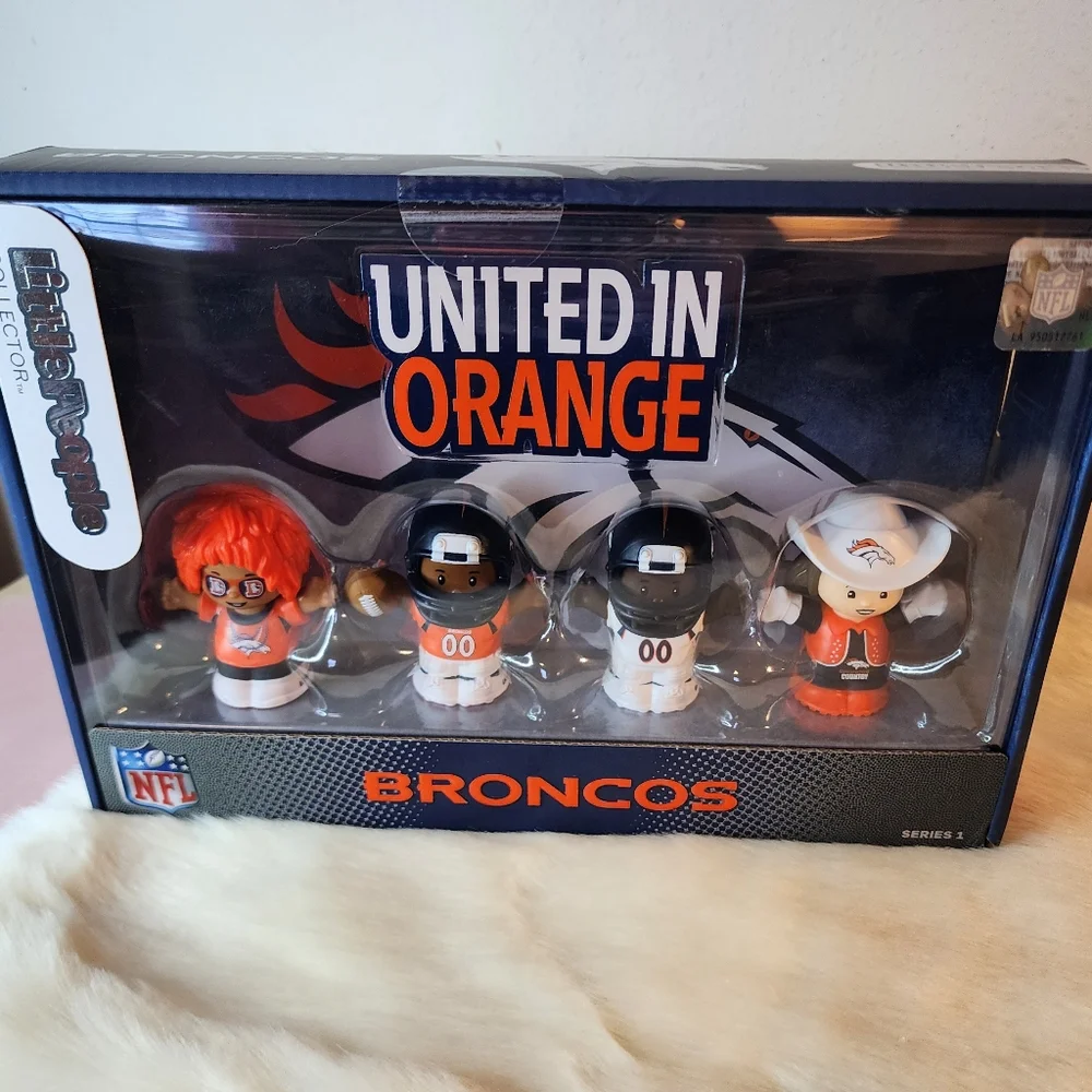 Fisher-Price Little People Collector x NFL Denver Broncos Set.